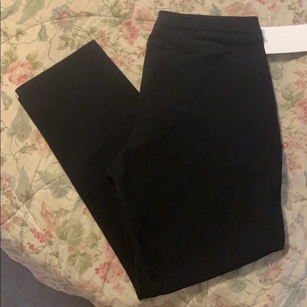 NWT Lululemon black On The Move Pant size 10